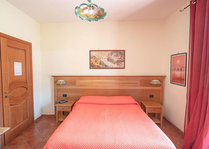 Hotel Sottovento Sant'Egidio del Monte Albino Eksteriør bilde