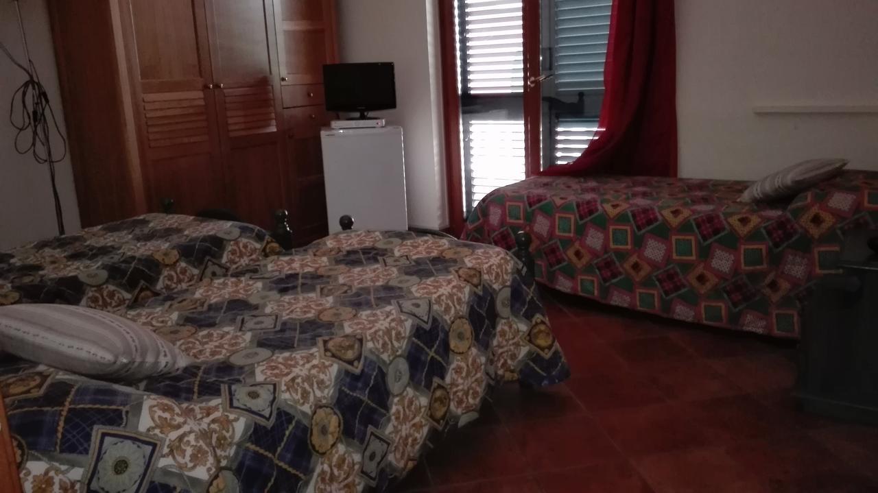 Hotel Sottovento Sant'Egidio del Monte Albino Eksteriør bilde
