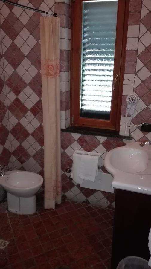 Hotel Sottovento Sant'Egidio del Monte Albino Eksteriør bilde