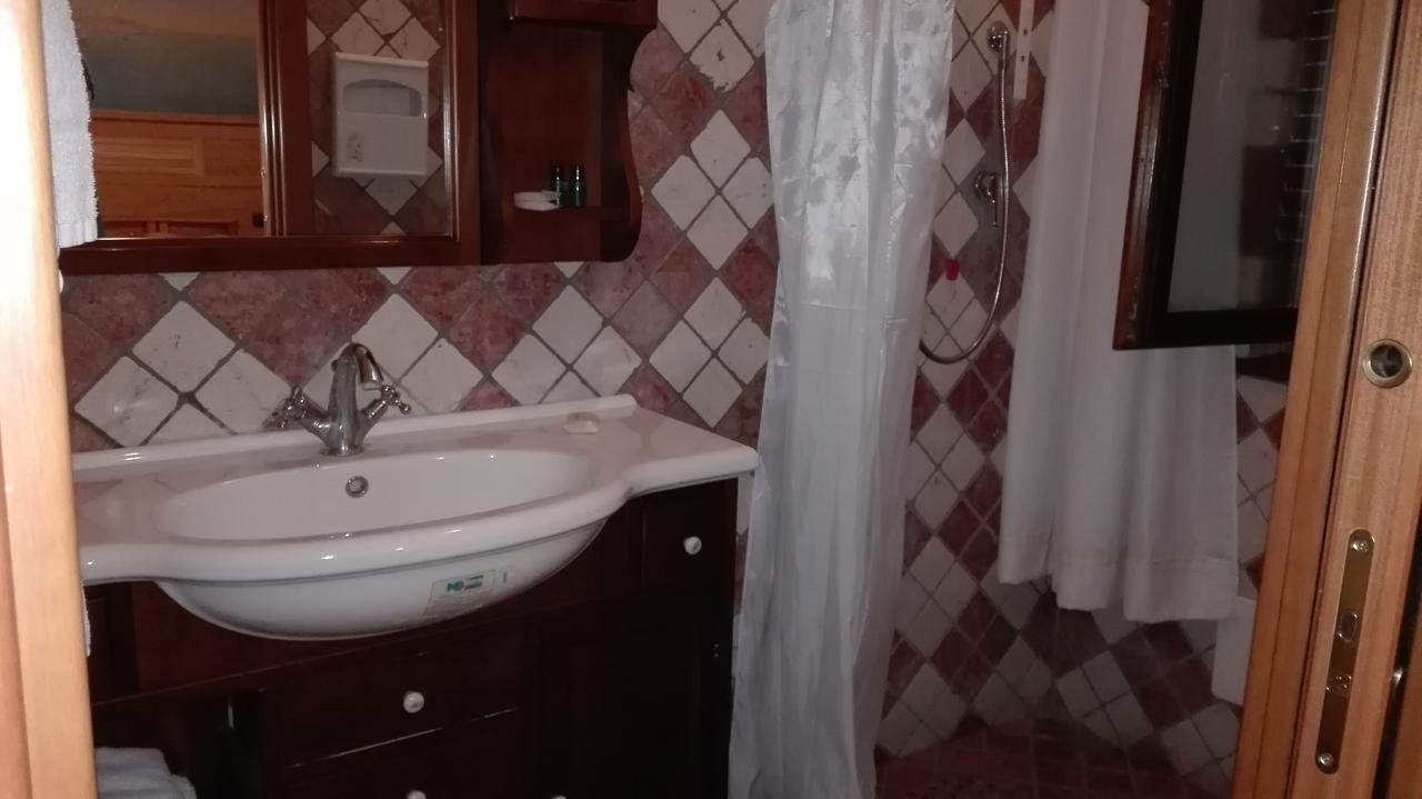 Hotel Sottovento Sant'Egidio del Monte Albino Eksteriør bilde