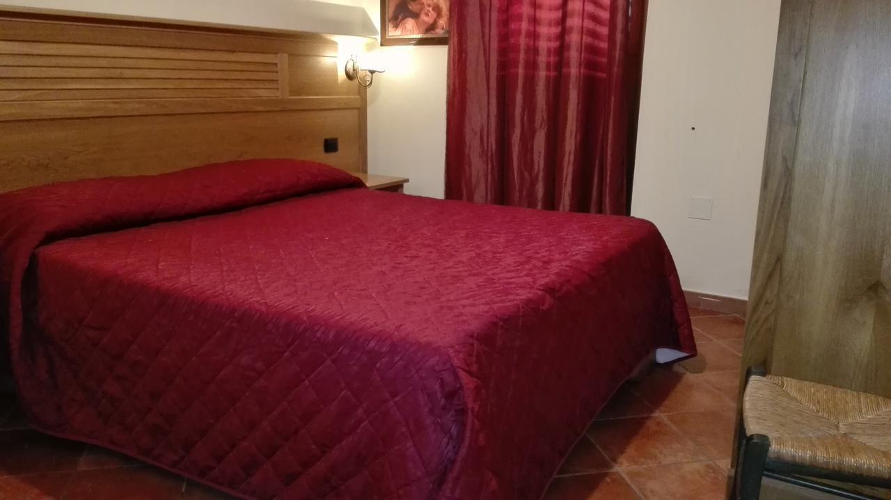 Hotel Sottovento Sant'Egidio del Monte Albino Eksteriør bilde